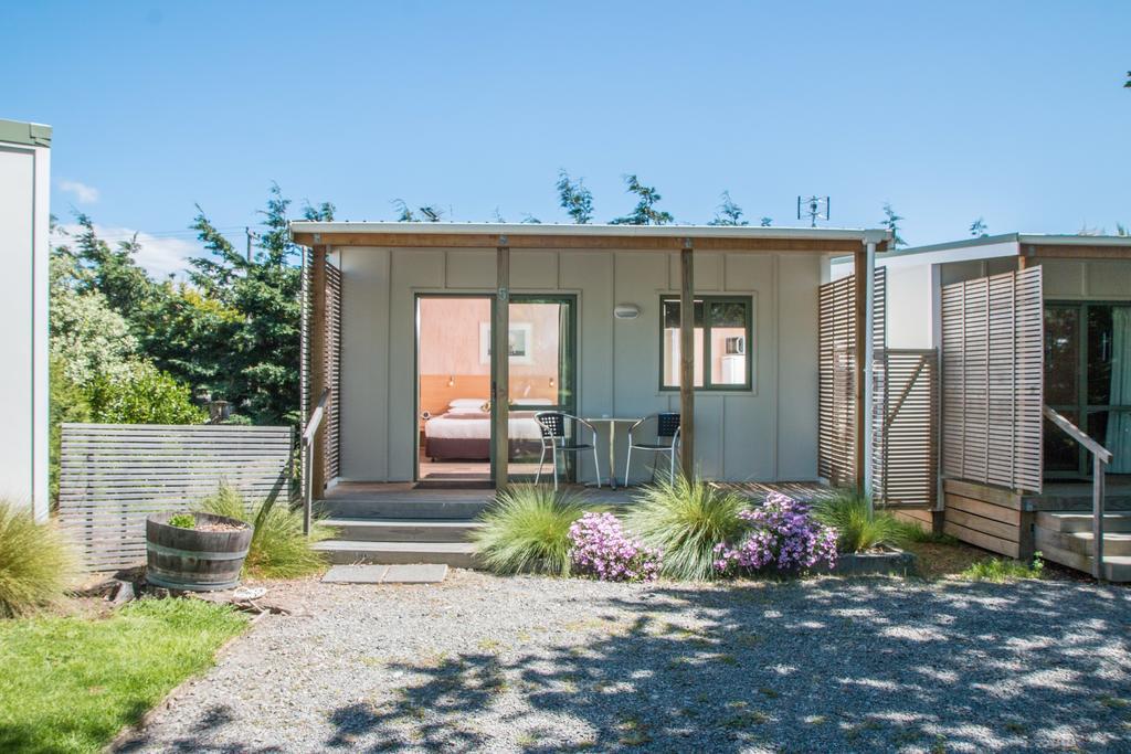 Martinborough Top 10 Holiday Park Екстер'єр фото