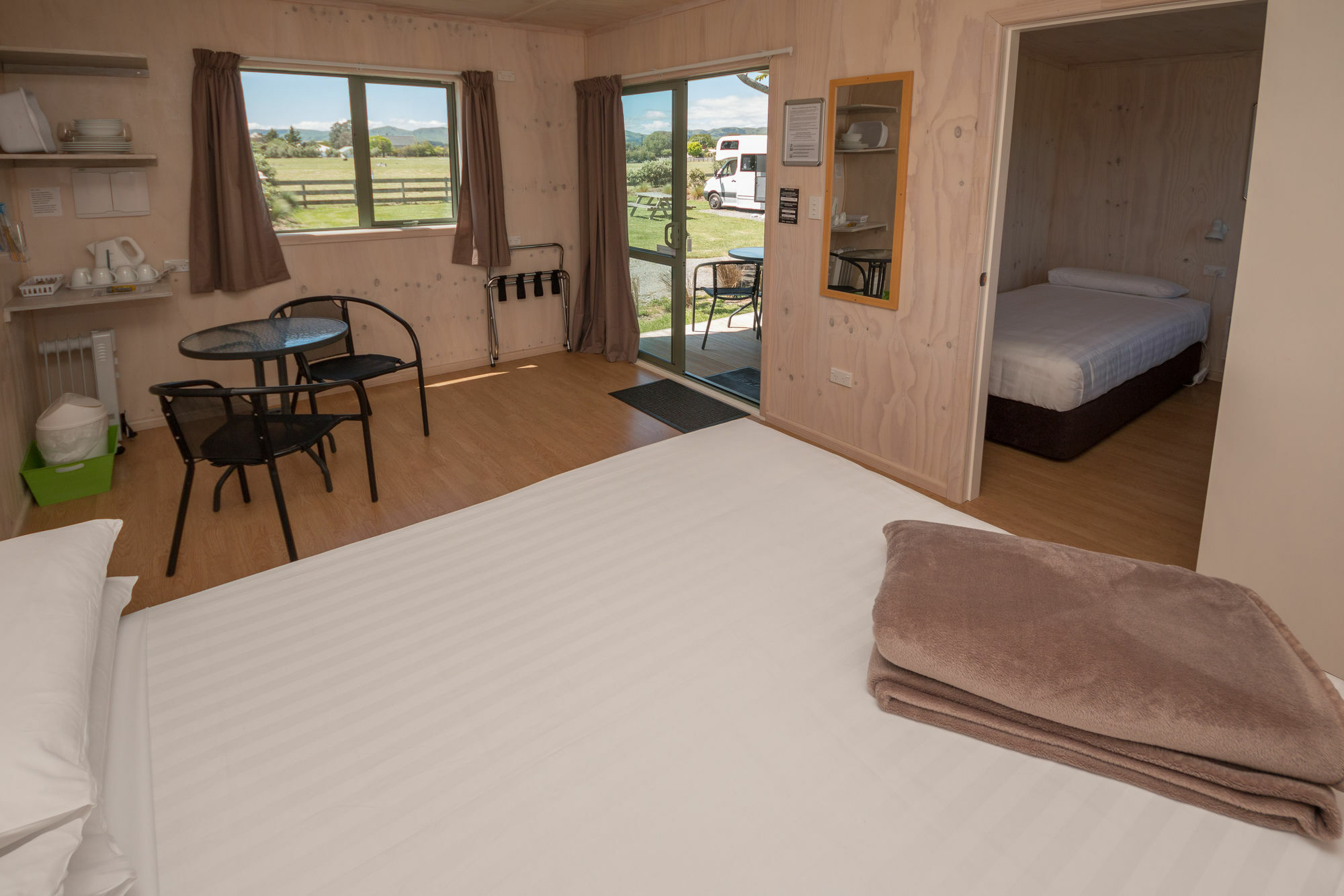 Martinborough Top 10 Holiday Park Екстер'єр фото